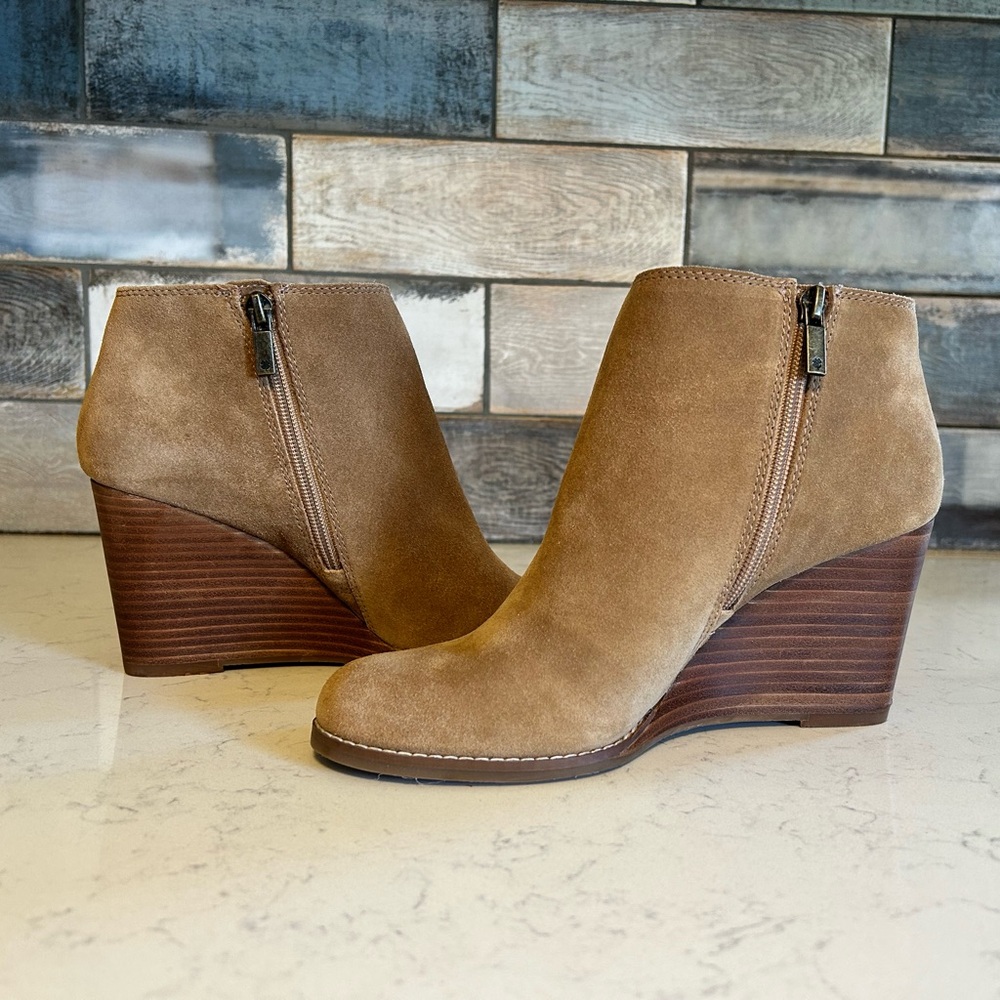 EUC Lucky Brand Yakeena Suede Wedge Ankle Booties 8.5/39 - Picture 7 of 14